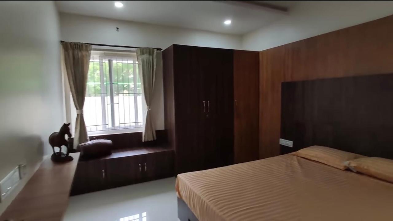 Gsr Residency Hotell Kancheepuram Exteriör bild
