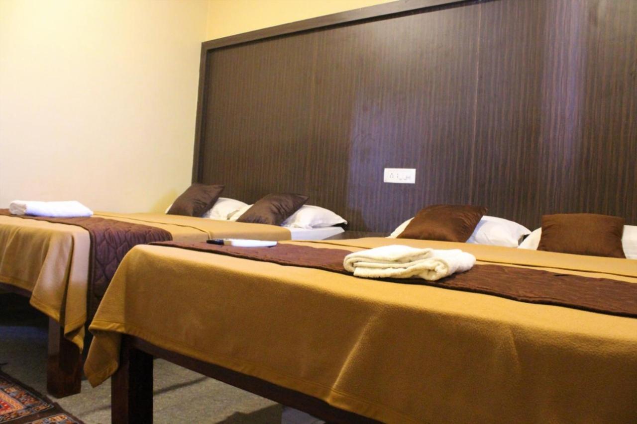 Gsr Residency Hotell Kancheepuram Exteriör bild