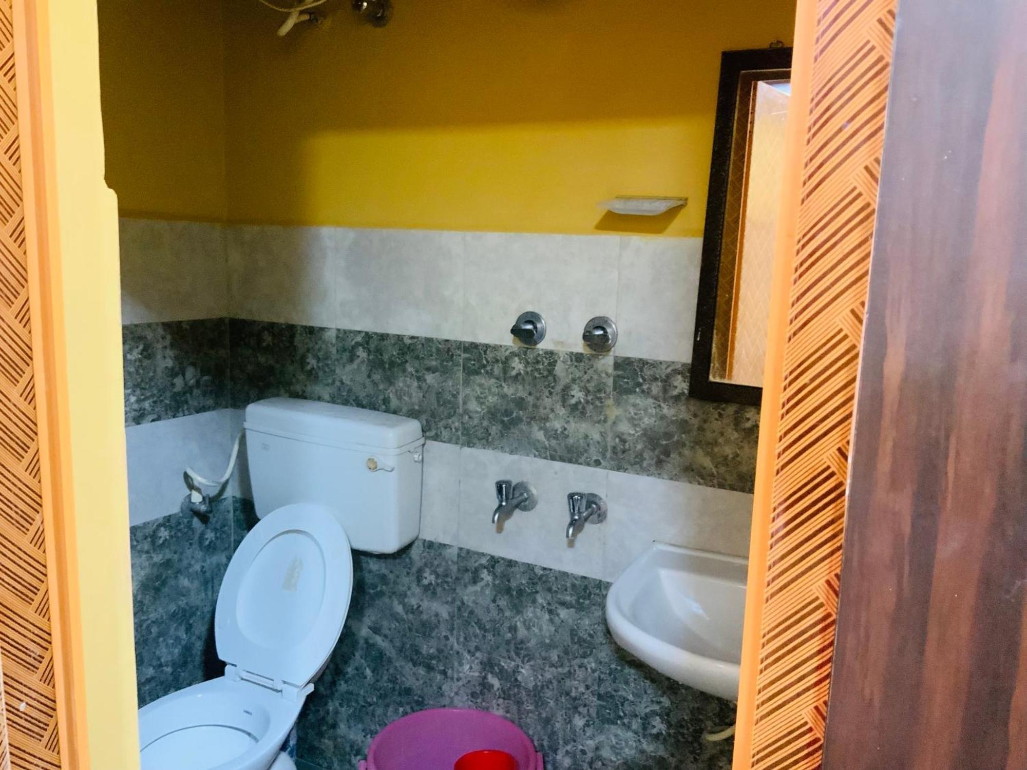 Gsr Residency Hotell Kancheepuram Exteriör bild